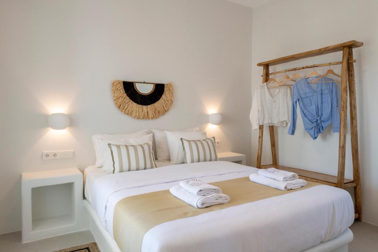 Sunrise Luxury Apartments & Suites Antiparos Exterior photo